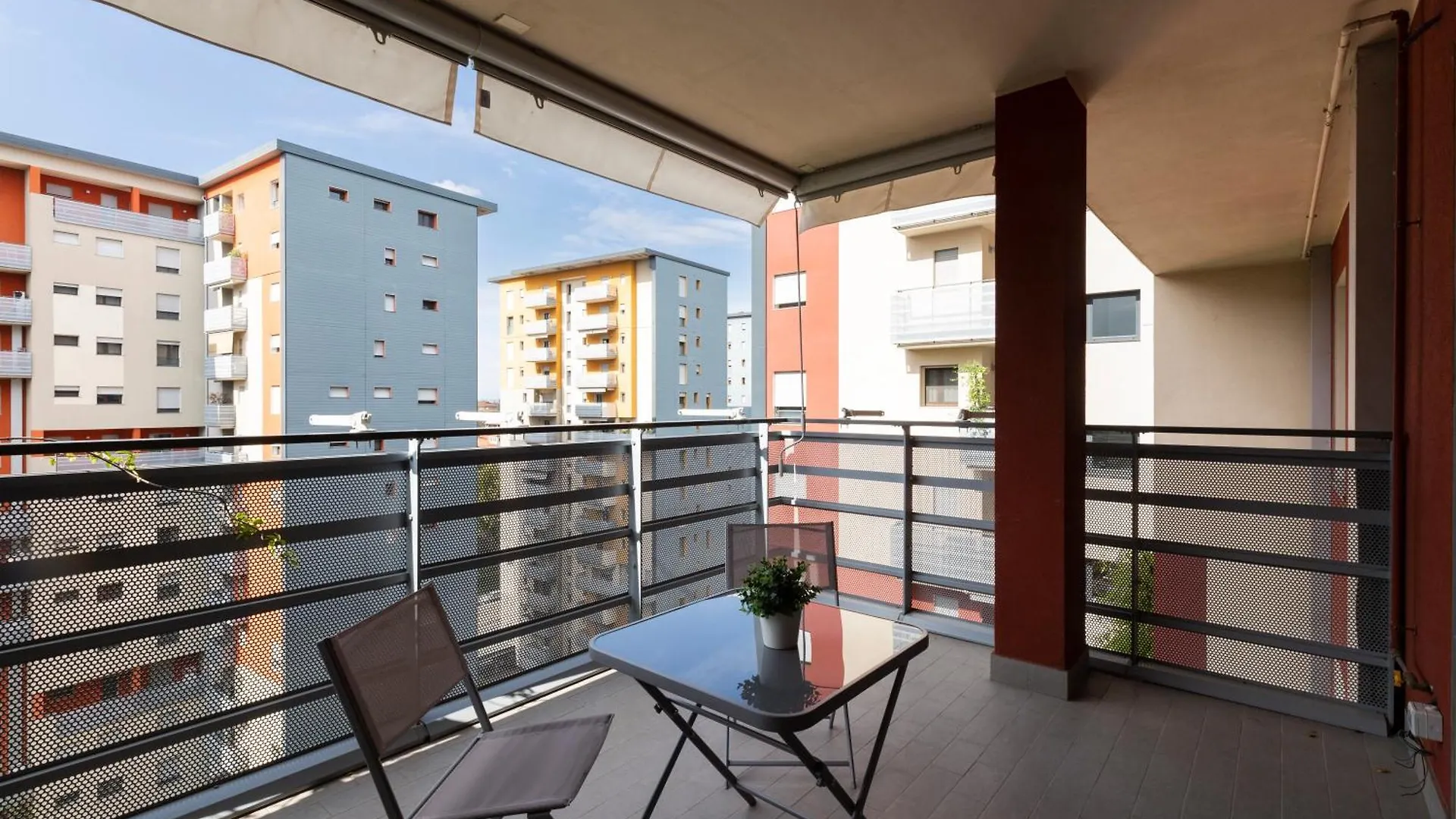 Uniterrace - Bicocca District Apartment Milan