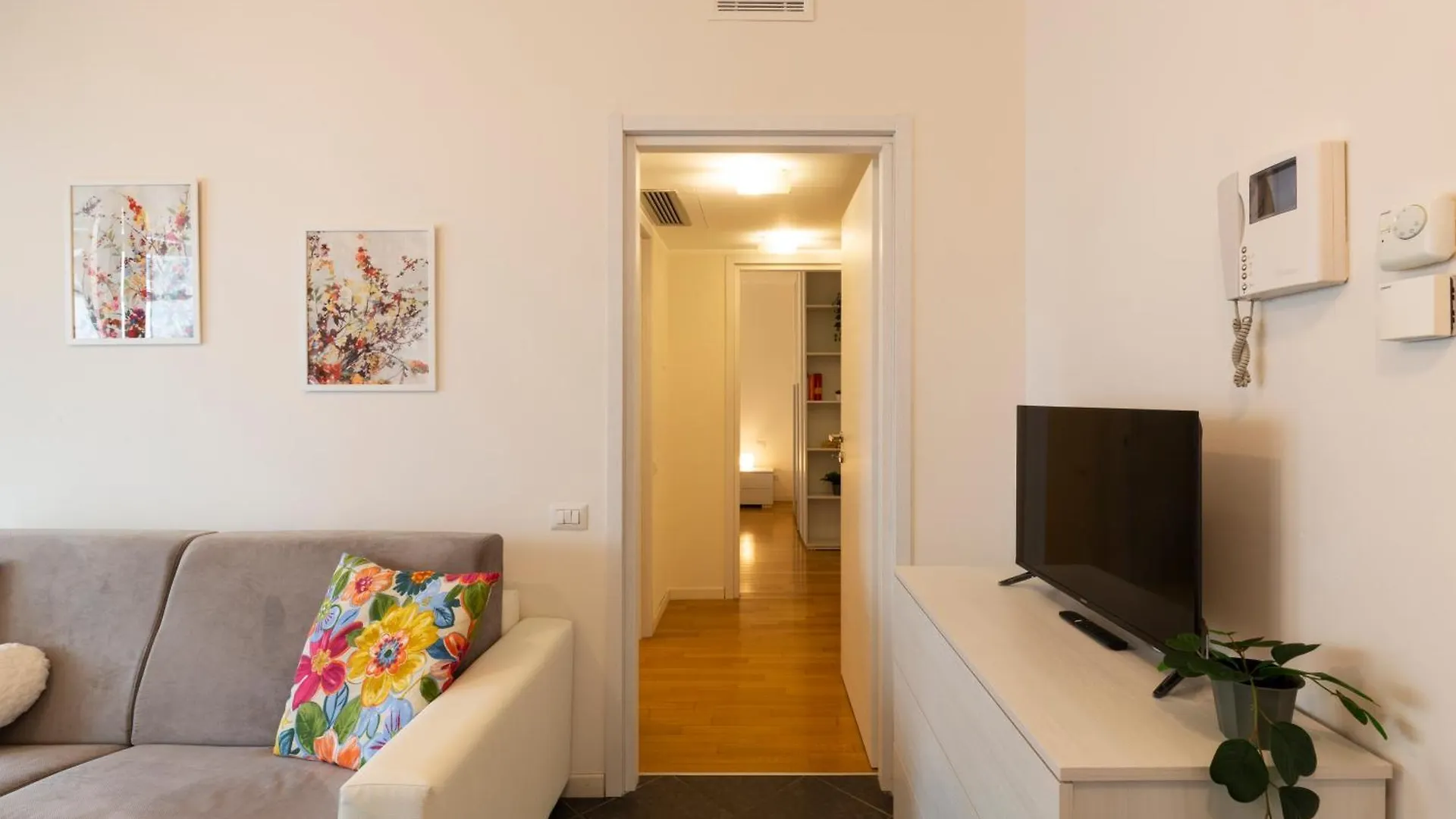 Uniterrace - Bicocca District Apartment Milan 0*,  Italy