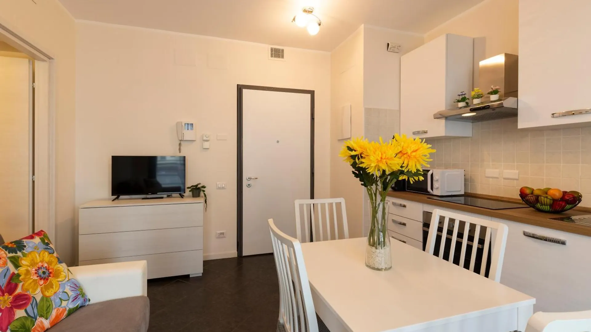 Uniterrace - Bicocca District Apartment Milan
