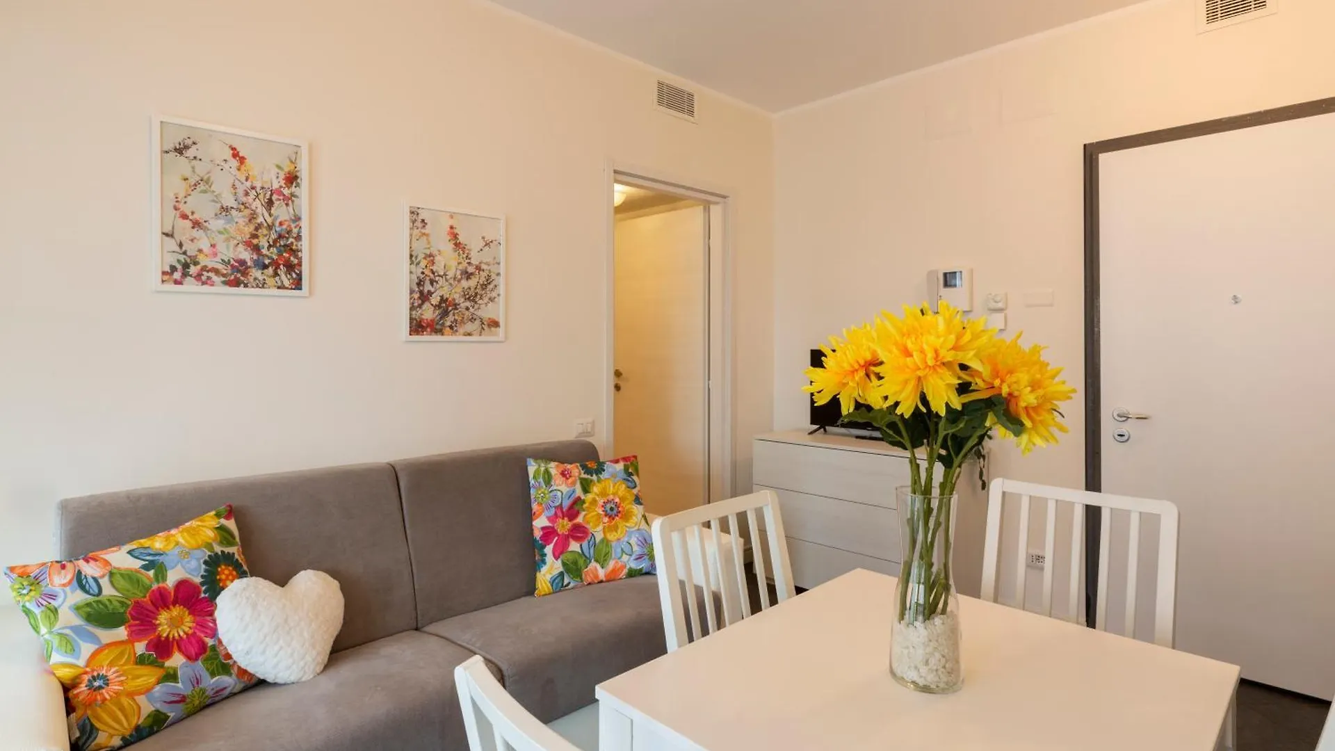 Uniterrace - Bicocca District Apartment Milan